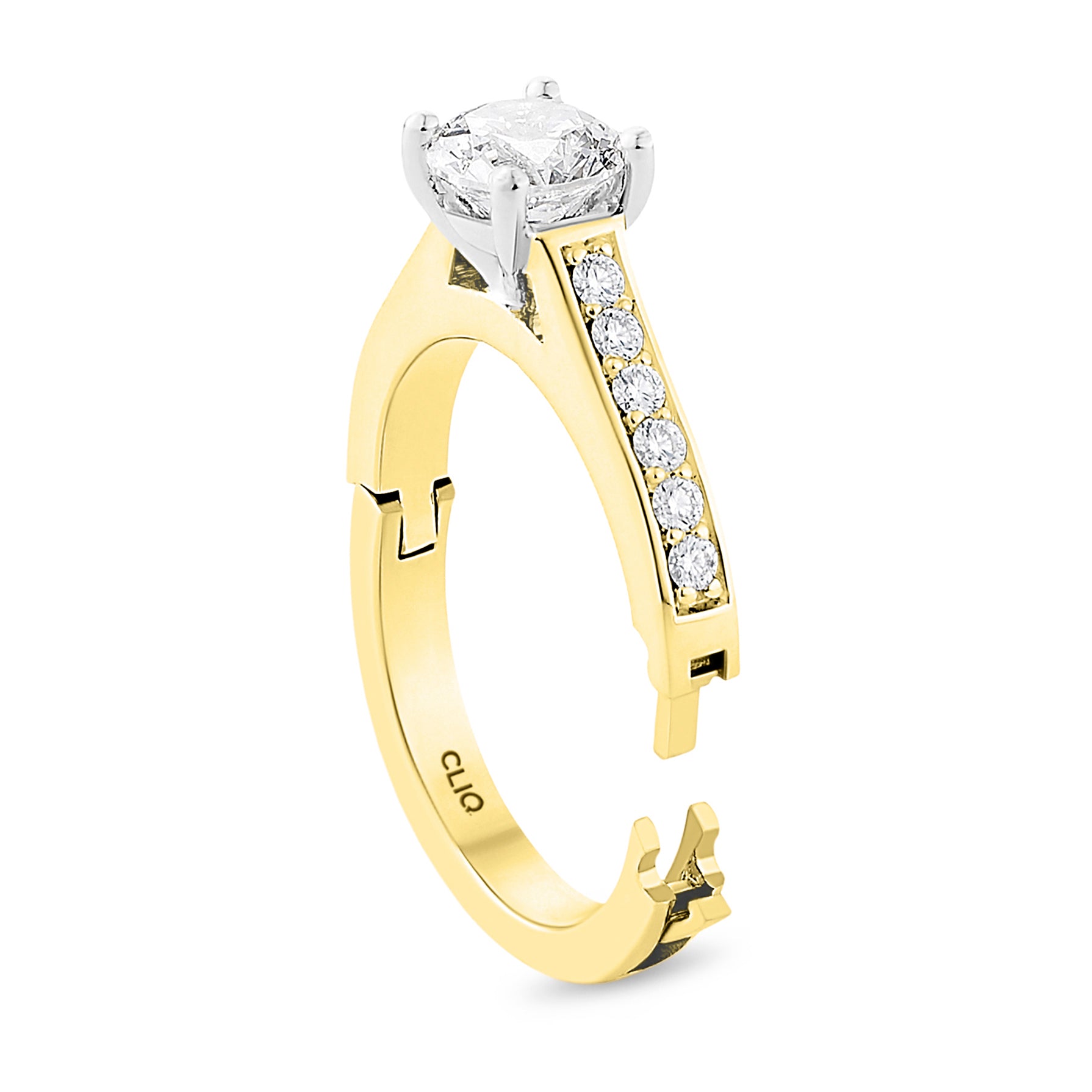 Privé Solitaire Engagement Ring with Side Stones