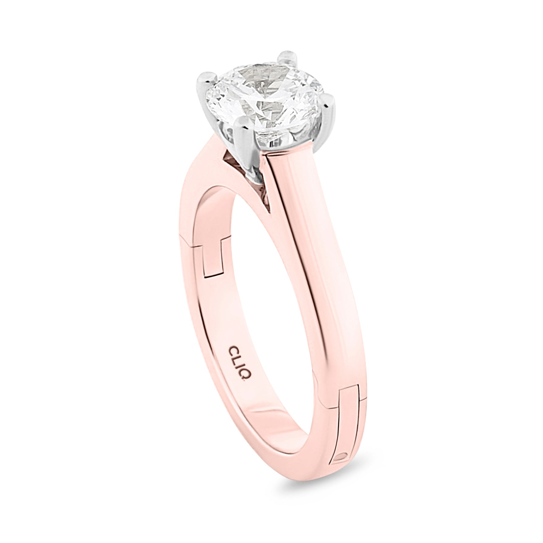 Privé Solitaire Engagement Ring