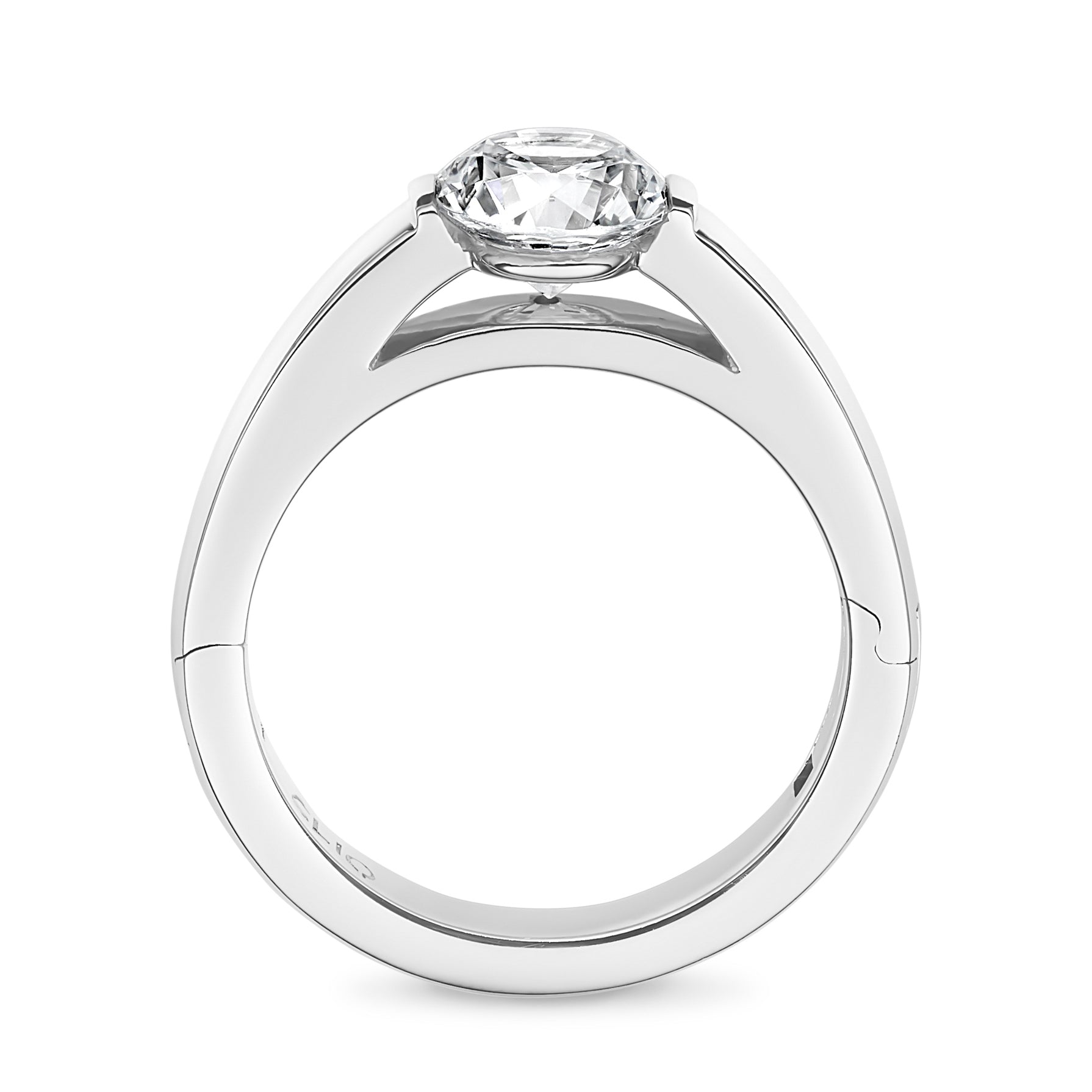 Highlight Solitaire Engagement Ring